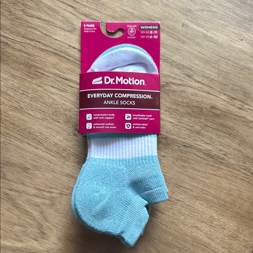 NWT Dr.Motion Compression Ankle Socks